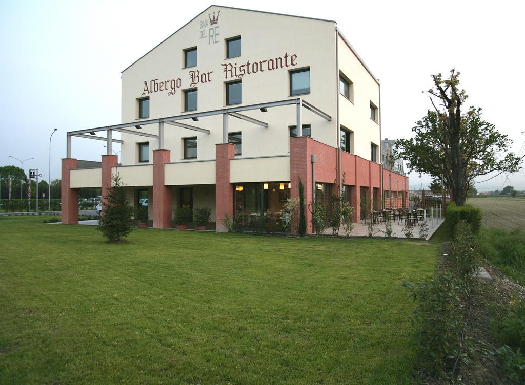 Hotel Real Fini Baia Del Re San Donnino della Nizzola Exterior foto