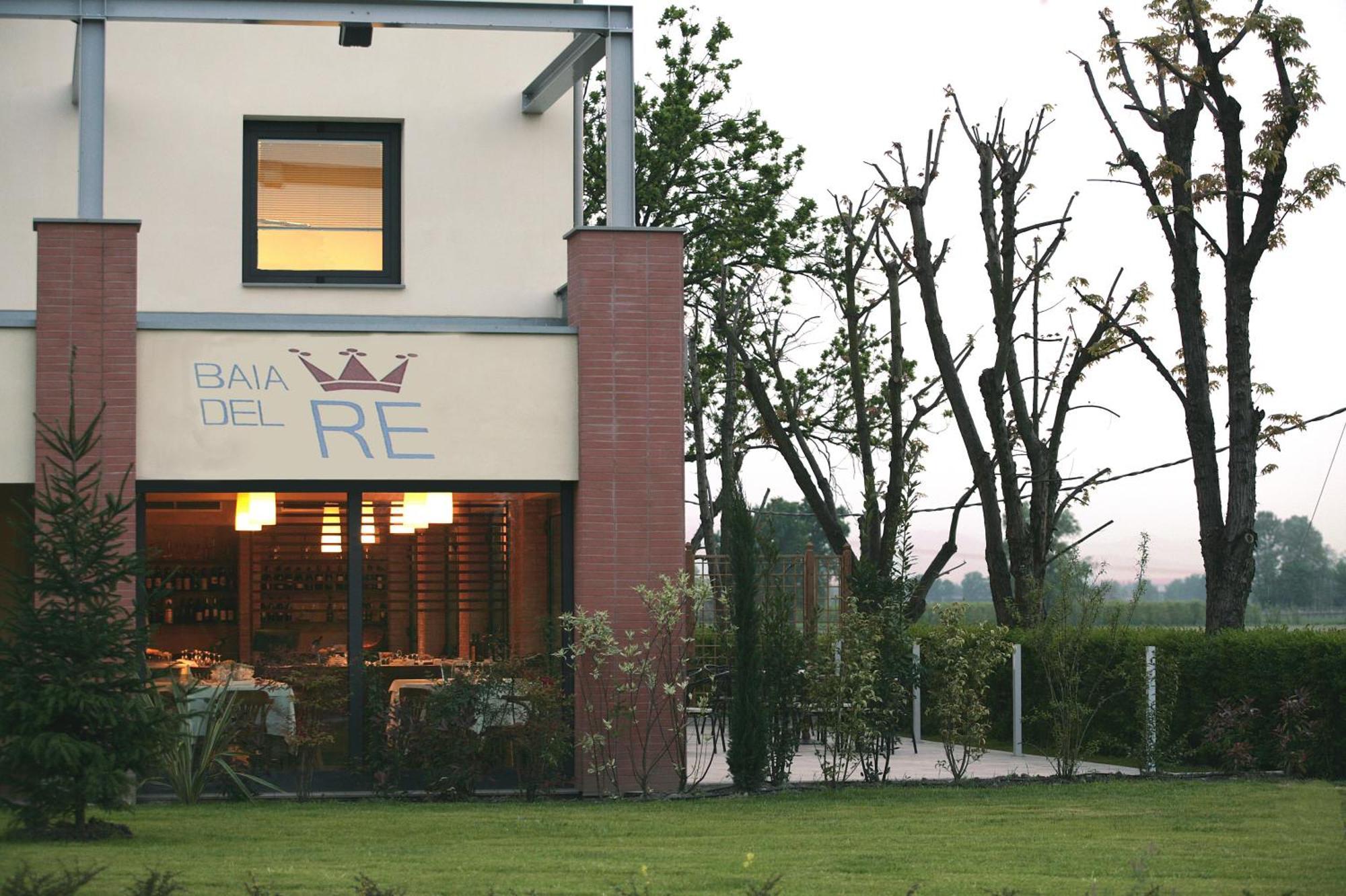 Hotel Real Fini Baia Del Re San Donnino della Nizzola Exterior foto